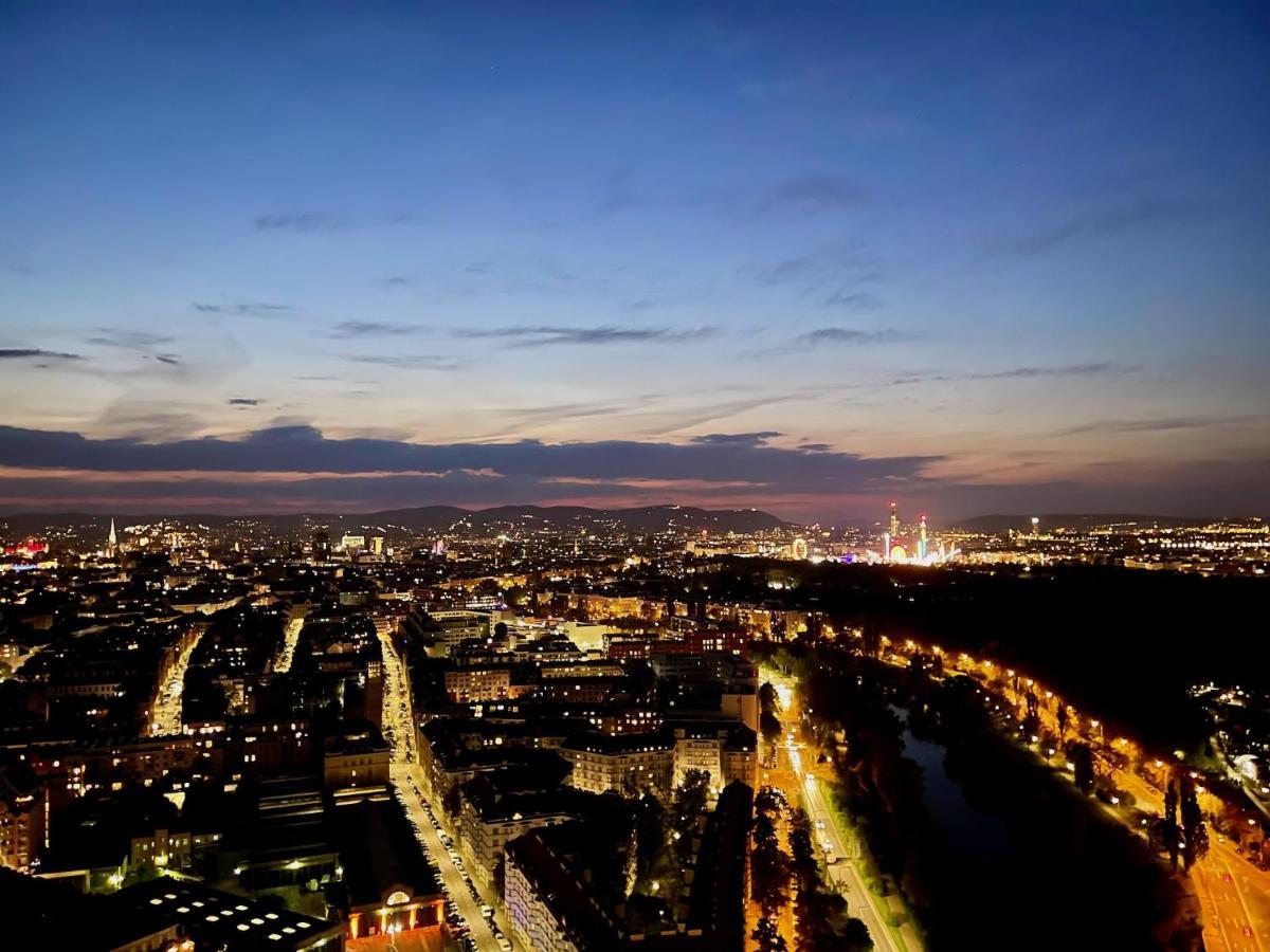 Triiiple Level 31 - Sonnenwohnen Apartment Mit Fantastischem Ausblick Und Parkplatz Wien Exteriör bild